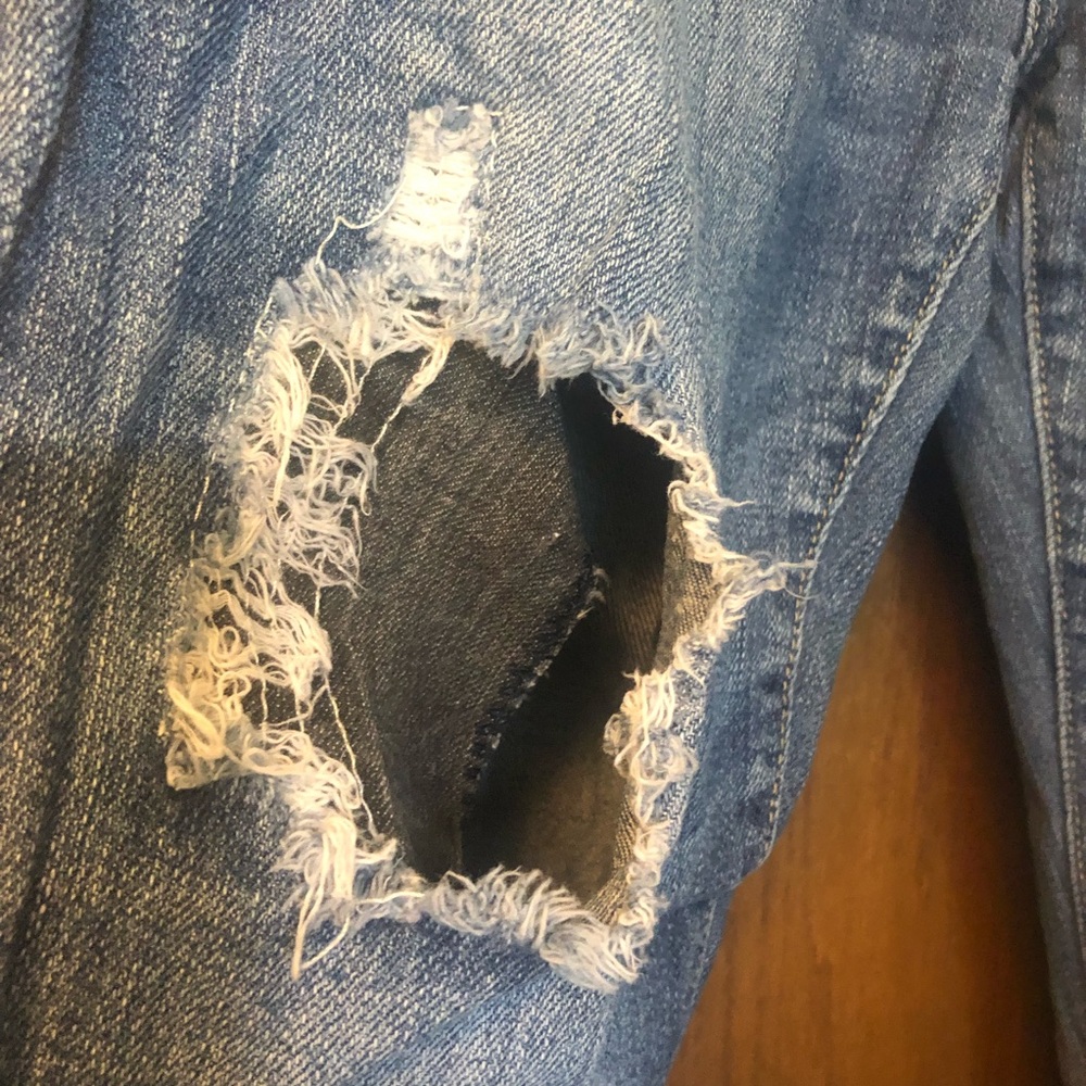 Red Rivet Patch Distressed Jeans 3 - Picture 3 of 7